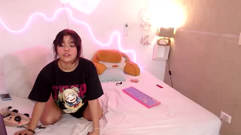 Snapshot of chiquibumbun chatting on December 4, 4:21 am sophia online show from December 4, 4:21 am