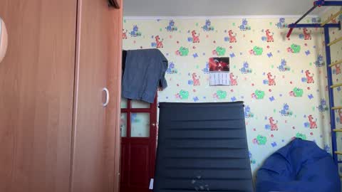 chiraq1945 online show from February 3, 7:13 am