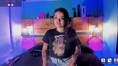 Chloeallennn  online show from March 15, 4:24 pm