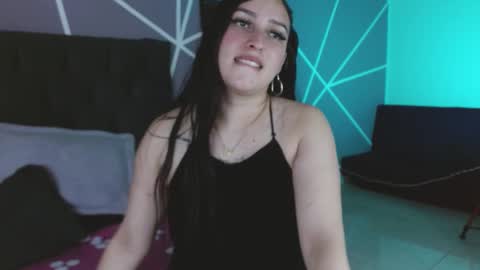 Snapshot of chloe1126_ chatting on September 29, 2:33 pm chloe1126_ online show from September 29, 2:33 pm