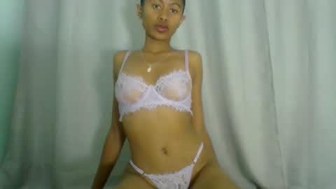 chloe9794 online show from February 24, 3:32 pm