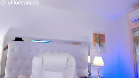 Chloe online show from January 7, 11:34 am