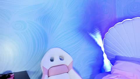 chloe_blowjob online show from April 2, 3:15 am