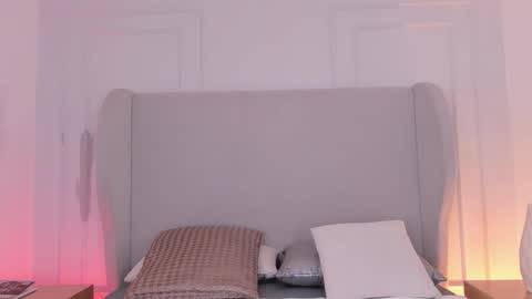 Chloe online show from October 30, 11:55 am