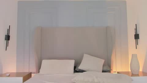 Chloe online show from March 26, 12:11 pm