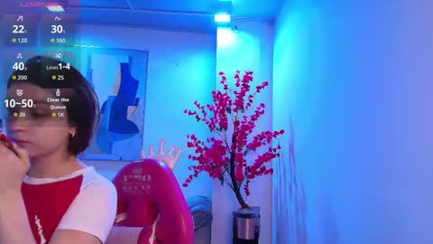 Chloe online show from March 24, 11:15 am