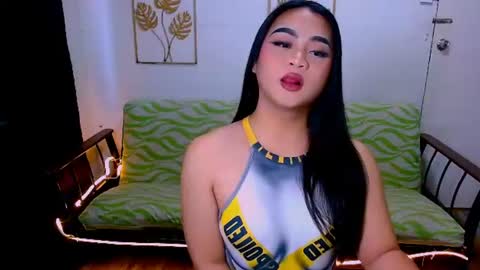 Snapshot of chloe_elsher chatting on July 4, 4:40 am Ts Chloeeeeee online show from July 4, 4:40 am