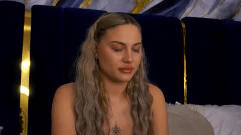 Chloe GraceeX online show from January 10, 2:02 am