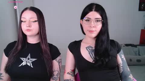Snapshot of chloe_levine chatting on July 24, 10:30 pm Chloe Levine online show from July 24, 10:30 pm
