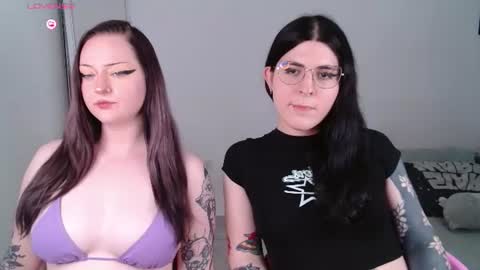 Snapshot of chloe_levine chatting on July 29, 10:30 pm Chloe Levine online show from July 29, 10:30 pm