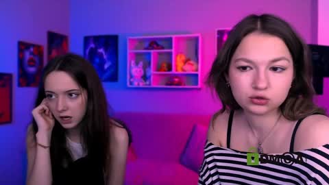 chloe_ley online show from April 20, 7:15 pm