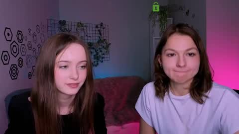 Snapshot of chloe_ley chatting on April 29, 5:30 pm chloe_ley online show from April 29, 5:30 pm