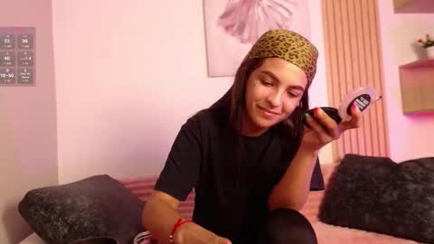 chloe_peach_ online show from February 20, 12:49 pm