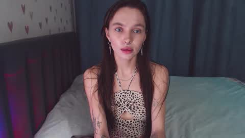 Snapshot of chloe_sunny chatting on November 12, 2:17 pm Chloe online show from November 12, 2:17 pm