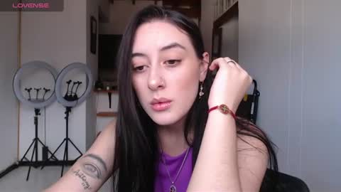 Snapshot of chloe_vahos chatting on July 14, 8:47 pm Chloe online show from July 14, 8:47 pm