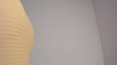Snapshot of chloe_watson_ chatting on July 2, 12:32 am online show from July 2, 12:32 am