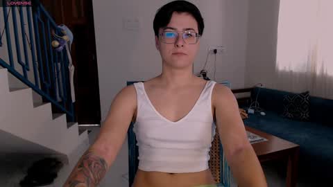 Snapshot of chloe_x_ chatting on January 26, 8:14 am Eva and Sandra online show from January 26, 8:14 am