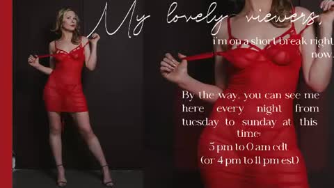 Snapshot of chloeblurr chatting on August 2, 9:46 pm Julia online show from August 2, 9:46 pm
