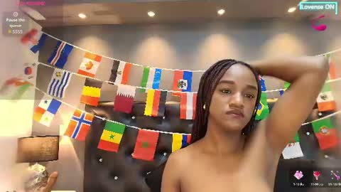 Snapshot of chloebrunnie chatting on June 25, 12:20 pm CHLOE online show from June 25, 12:20 pm