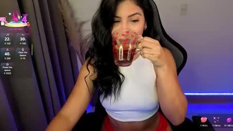 Snapshot of chloebum_ chatting on May 19, 11:05 am Chloe online show from May 19, 11:05 am