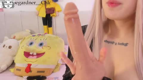 Chloe online show from April 22, 9:27 pm