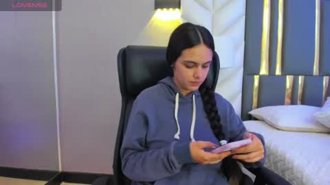 Snapshot of chloeharper_ chatting on July 9, 11:58 am Chloe Harper online show from July 9, 11:58 am