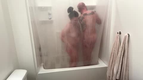 Snapshot of chloejaxxx chatting on September 20, 3:18 am chloejaxxx online show from September 20, 3:18 am