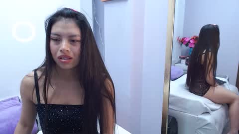Snapshot of chloemartini_ chatting on December 21, 2:52 am ChloeSignup For Free  Join my Fan Club online show from December 21, 2:52 am