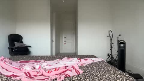 chloeros3e online show from September 9, 3:11 pm