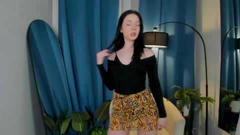 Chloe online show from January 16, 1:37 pm