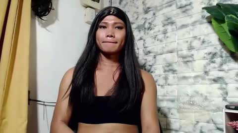 chloiedelight14 online show from April 12, 2:55 pm