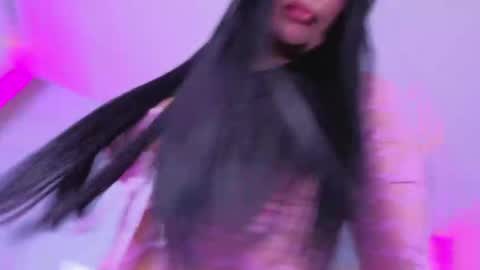 Snapshot of chlooee_ chatting on June 5, 2:51 am Chlooe online show from June 5, 2:51 am
