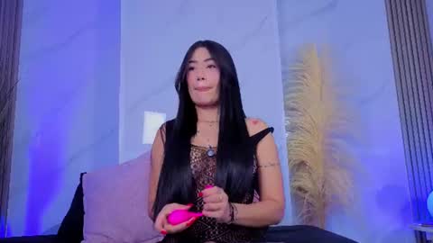 Snapshot of chlooee_ chatting on July 19, 2:04 am Chlooe online show from July 19, 2:04 am