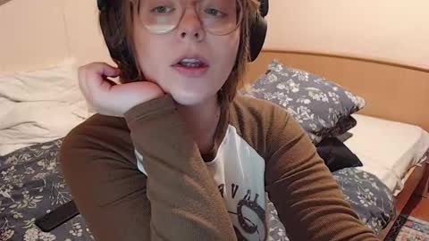 chmiri online show from October 24, 11:17 am