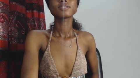 Snapshot of choco_petitqueen chatting on December 3, 7:11 pm choco_petitqueen online show from December 3, 7:11 pm