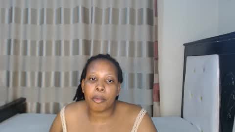 chocolatabig online show from February 14, 7:10 pm