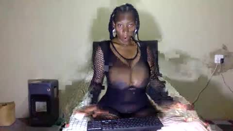 Snapshot of chocolate808 chatting on October 5, 1:59 am Exotic Chocolate online show from October 5, 1:59 am