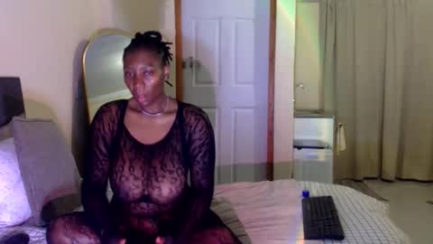 Snapshot of chocolate808 chatting on May 11, 1:00 am Exotic Chocolate online show from May 11, 1:00 am