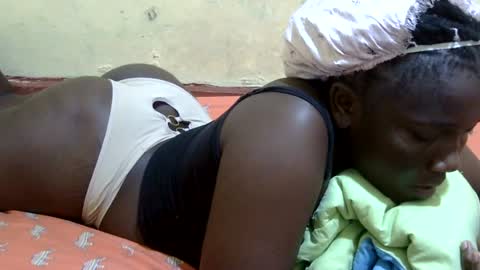 Snapshot of chocolate_baby2 chatting on June 13, 7:23 pm chocolate_baby2 online show from June 13, 7:23 pm