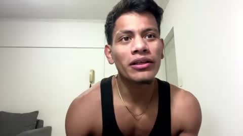 Snapshot of chocolate_sex436778 chatting on June 29, 9:15 pm thiango online show from June 29, 9:15 pm