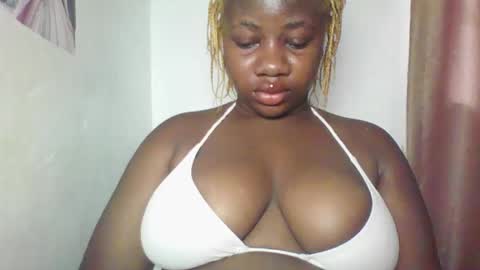 Snapshot of chocolateassgirl61 chatting on March 24, 8:52 am chocolateassgirl61 online show from March 24, 8:52 am