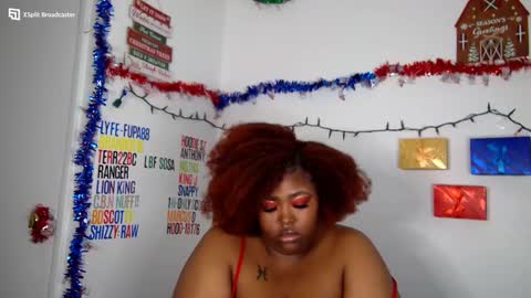 Snapshot of chocolatebunnyxx69 chatting on December 7, 4:42 am Melina online show from December 7, 4:42 am