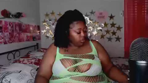 Snapshot of chocolatebunnyxx69 chatting on September 22, 6:43 pm Melina online show from September 22, 6:43 pm