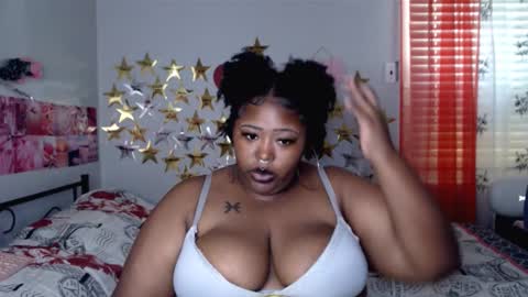 Snapshot of chocolatebunnyxx69 chatting on October 14, 7:03 pm Melina online show from October 14, 7:03 pm