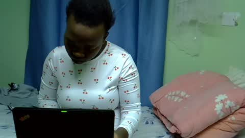 Snapshot of chocolateebonyxo chatting on July 27, 11:56 pm Chocolate Ebony online show from July 27, 11:56 pm