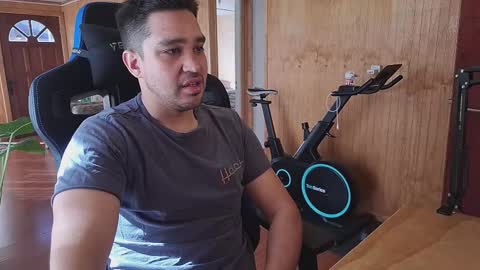 Snapshot of chocomate chatting on October 28, 12:30 pm chocomate online show from October 28, 12:30 pm