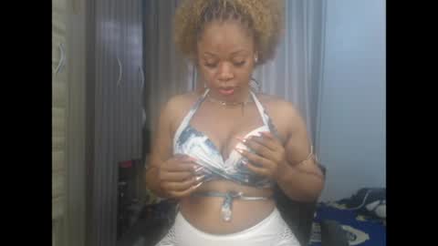 Snapshot of chocox_petitqueen chatting on June 3, 6:38 am ethereal online show from June 3, 6:38 am