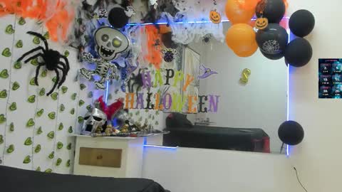 Chorey Thaylor online show from October 9, 2:15 pm