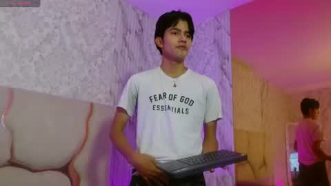 chos_tay online show from June 27, 11:26 am