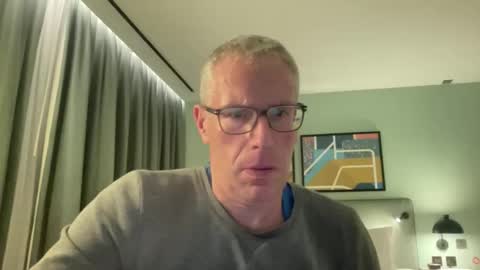 choupipat1 online show from March 10, 11:21 pm